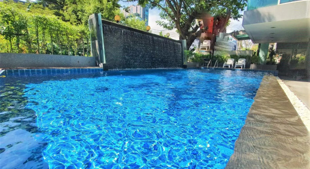Кровать в общем номере Nice Residence Hotel Bangkok