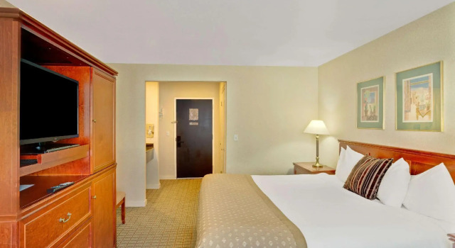 Двухместный номер Standard Ramada by Wyndham Draper, Utah