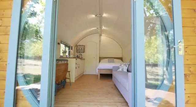 Orchard Farm Luxury Glamping, Varaa Leirintäalue Telttailu ja glamping kohteessa Merseyside, Leirintäalue