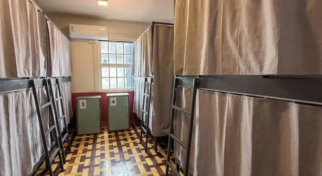 Кровать в общем номере Local Hostel e Suites Belem