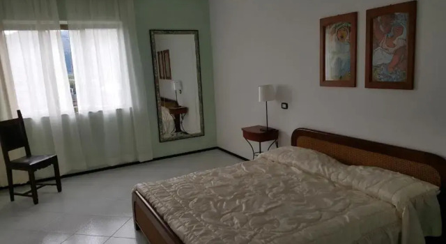 EliLu Room, Book Hotel 3-stjernede hoteller i Celano, 3*