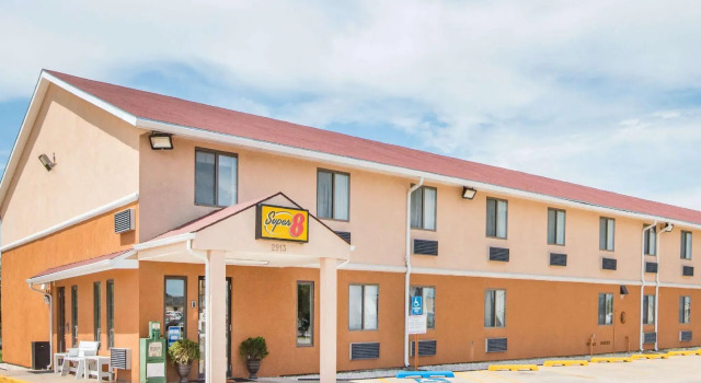 Двухместный номер Standard Super 8 by Wyndham Emporia