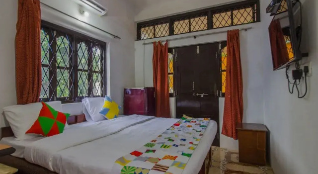 OYO 15369 Home Cozy Studio Curlies Anjuna Beach, Забронировать Апартаменты/квартира Анжуна Северный Гоа, рядом с Пляж Анджуна