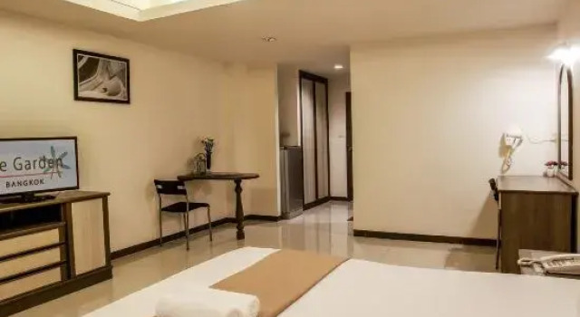 Номер Standard Lee Garden Bangkok
