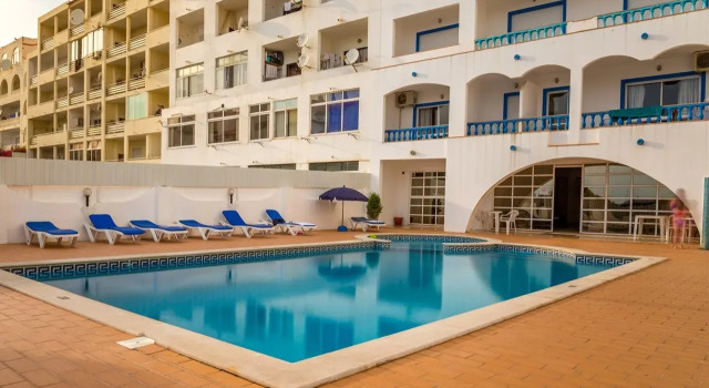 cantinho do mar, Boek Hotel Hotels in Albufeira met parkeren, Parkeren