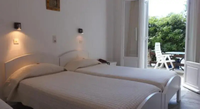 Двухместный номер Standard с балконом Hotel Manos