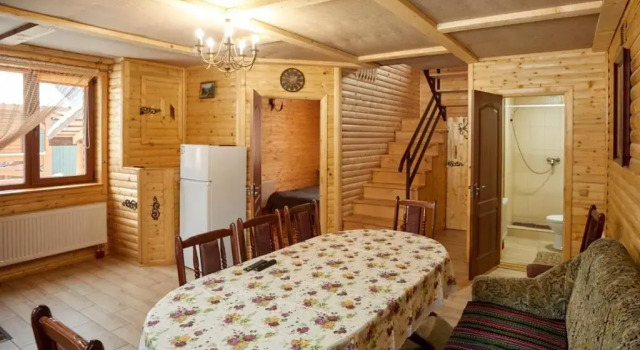 Villa Na uzlissi, Rezerwuj Willa Migowo Chernivtsi Region