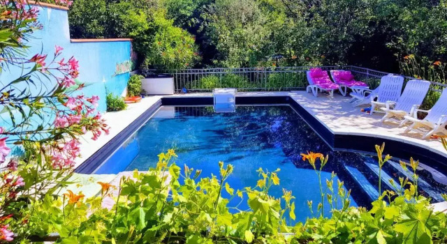 Номер Standard 2 chambres et salle de bain un oasis de bien être Piscine