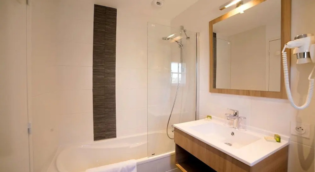 Четырёхместный номер Standard с 3 комнатами Hôtel An Ti Gwenn
