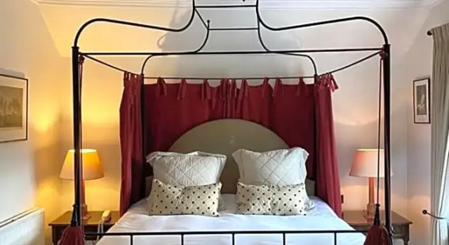 Люкс The Royal Hotel