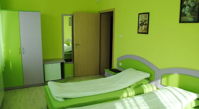 Hotel Kantona, Забронировать Отель Отели Силистренская области с бассейном, Бассейн