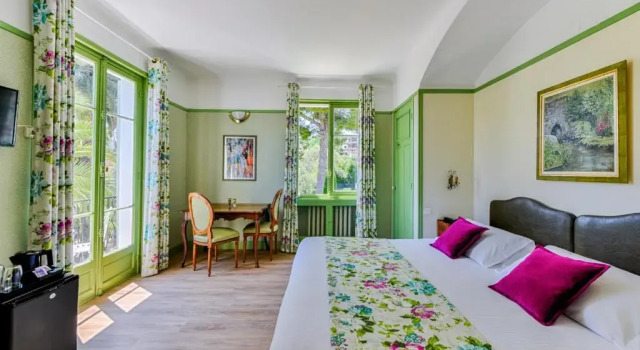 Номер Superior Hotel Mas Djoliba