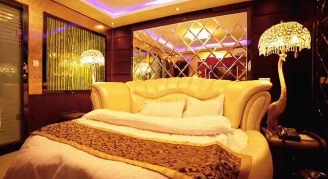 Qingdao Laiyinbao Business Hotel, Забронировать Отель Shibei District Циндао