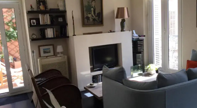 Chambre 1 personne avec terrasse centre ville Marseille 3 nuits min , femme uniquement