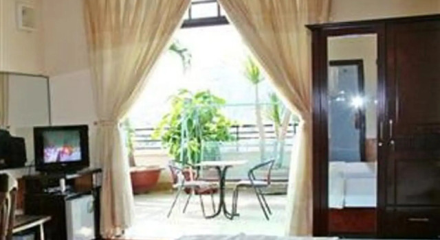 Phu Thinh Hotel, Забронировать Отель Нячанг Кханьхоа, рядом с Long Son Pagoda