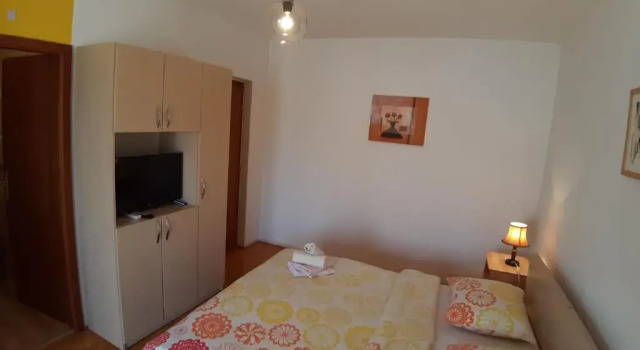 Студия с балконом Apartments and Rooms Dobrila