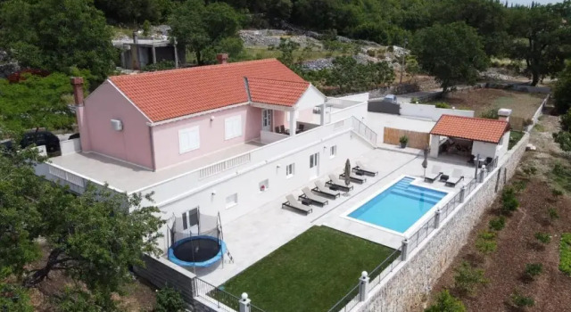 Вилла Villa Dragić