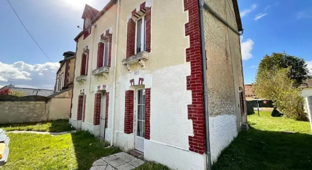 House With Garden In The Centre And Near Beach, Забронировать Отель Уистреам 