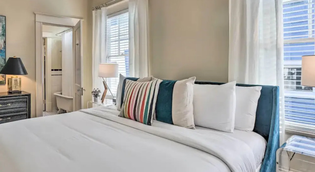 Апартаменты Bright Apartment 3 Mi to Downtown Birmingham!