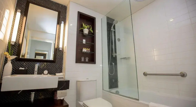 Номер Executive с видом на гавань Grand Papua Hotel
