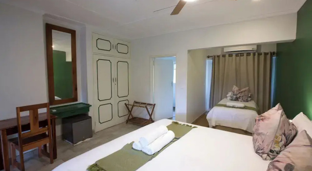 Семейный номер Deluxe Livingstone Lodge