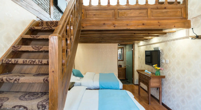Люкс Lijiang He Mu Ju Inn Zhongyi