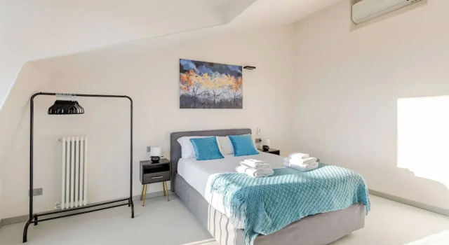 Luxury Penthouse 2 Bedooms 2 Bathrooms, Book Hotel Milan Lombardy