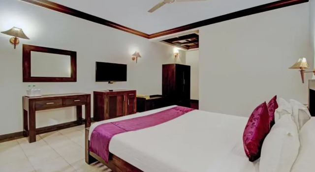 Двухместный номер Deluxe Treebo Premium Travancore Palace Cherthala