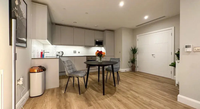 Huge 3bath 2bedroom Family Home, Забронировать Апарт-отель Апарт-отели Лондона, рядом с Пимлико, Апарт-отель