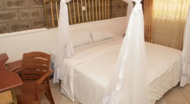 Trotters Hotel, Réserver Hôtel Kenol Central