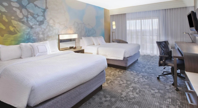Четырёхместный номер Standard Courtyard by Marriott Somerset