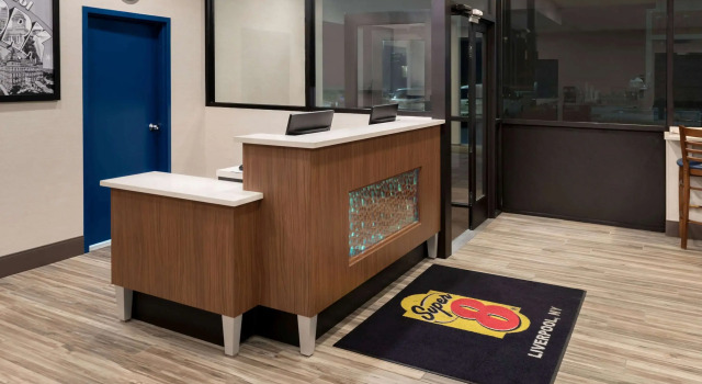 Super 8 by Wyndham Liverpool/Syracuse North Airport