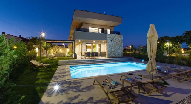 Вилла 4 Bedroom Villa in Marcana