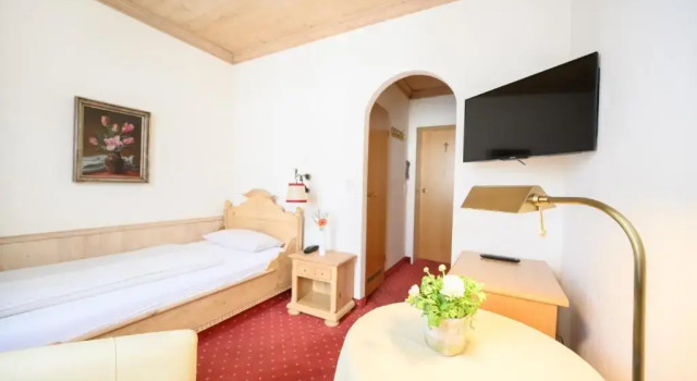 Одноместный номер Comfort Biohotel Garmischer Hof