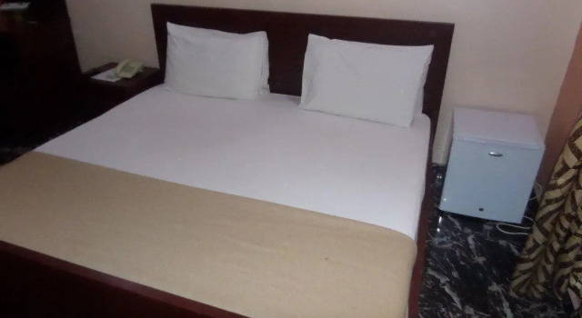 Almond View Hotel and Suites, Book Hotel Ikeja 