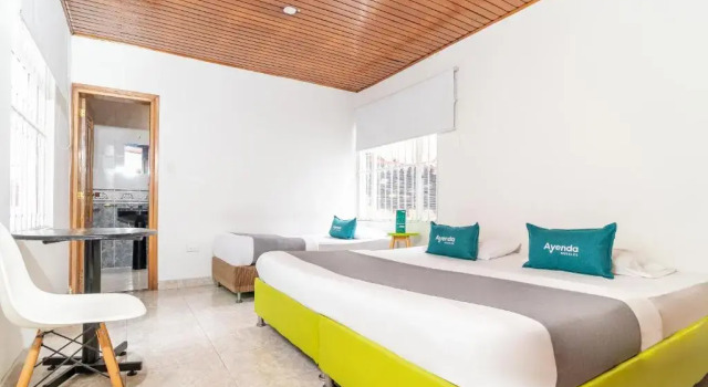 Трёхместный номер Standard Hotel Quintas de Normandia