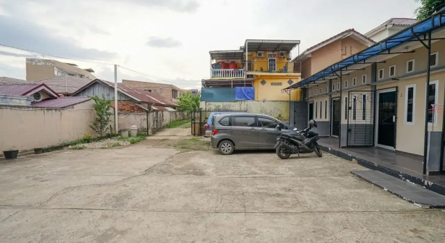 Afifah Homestay Syariah by OYO Rooms, Rezervovat Hotel Hotely v Palembang s parkováním, Parkování