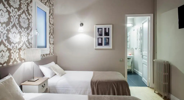 BacHome Gallery B&B