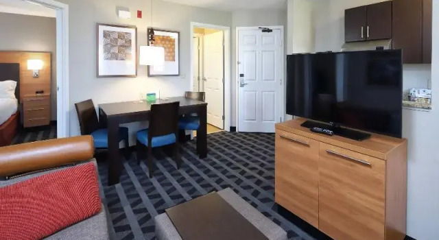 Четырёхместный люкс TownePlace Suites by Marriott Tucson Williams Centre