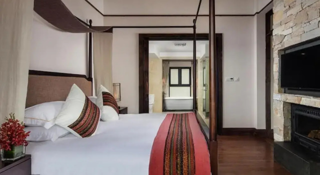 Вилла Deluxe с балконом и с видом на озеро High Mountain Resort Shangri-la