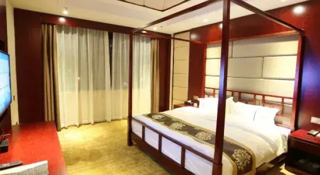 Люкс Business Red Star International Hotel