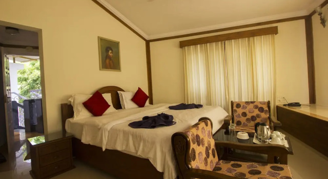 Двухместный номер Deluxe Sunset Beach Resort
