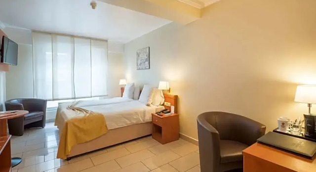 Номер Classic Best Western Plus Grand Hotel Victor Hugo