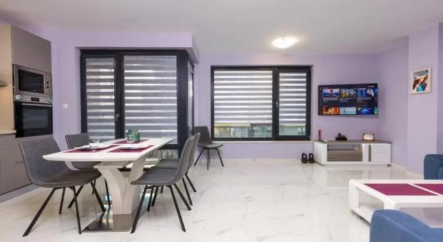 The Purple 1DB Apartment with a Parking Spot, Book Lejlighed Plovdiv Plovdiv