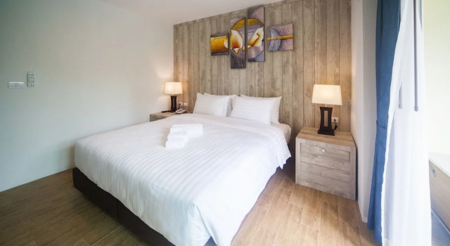 Люкс с балконом Anchan Laguna Hotel โรงแรมอัญชันลากูน่า
