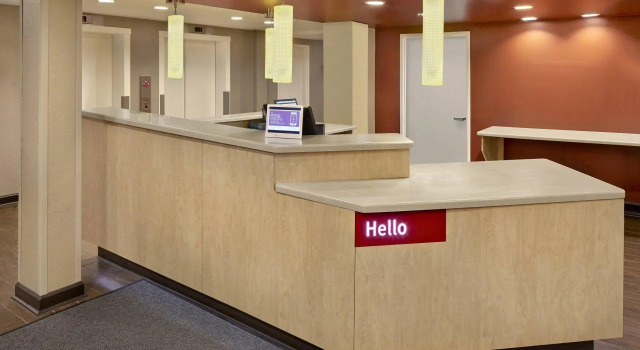 TownePlace Suites by Marriott Albany Downtown/Medical Center, Забронировать Отель Олбани Hudson Valley, рядом с Спортивно-выставочная арена Washington Avenue Armory