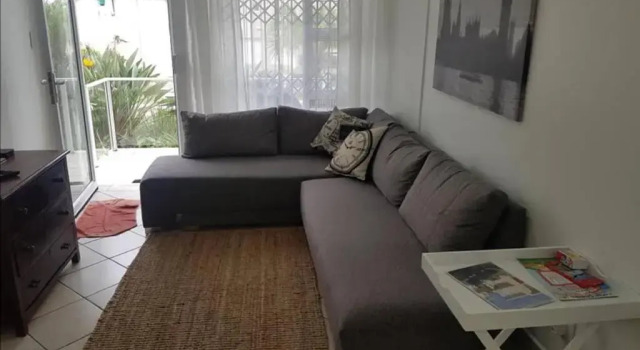 Uvongo Chalets 12, Забронировать Шале Отели Маргит с бассейном, Бассейн