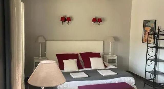 Номер Comfort Le Mas Des Chutes