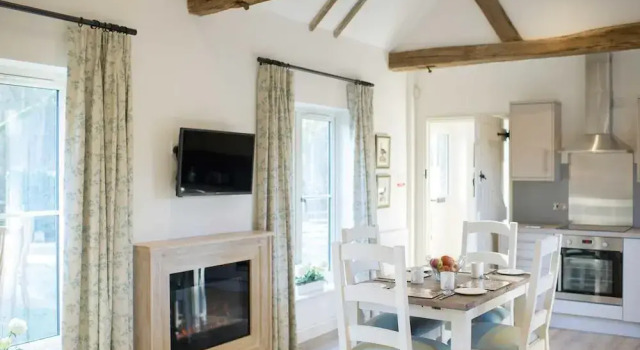 Cowdray Holiday Cottages