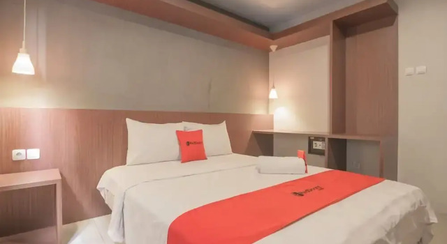 RedDoorz at Dago Pojok, Book Hotel Bandung Kidul Bandung, near Dago Endah Golf Course